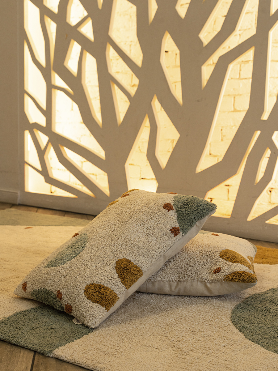 картинка Подушка декоративная Lillaland Растительный орнамент 40*40