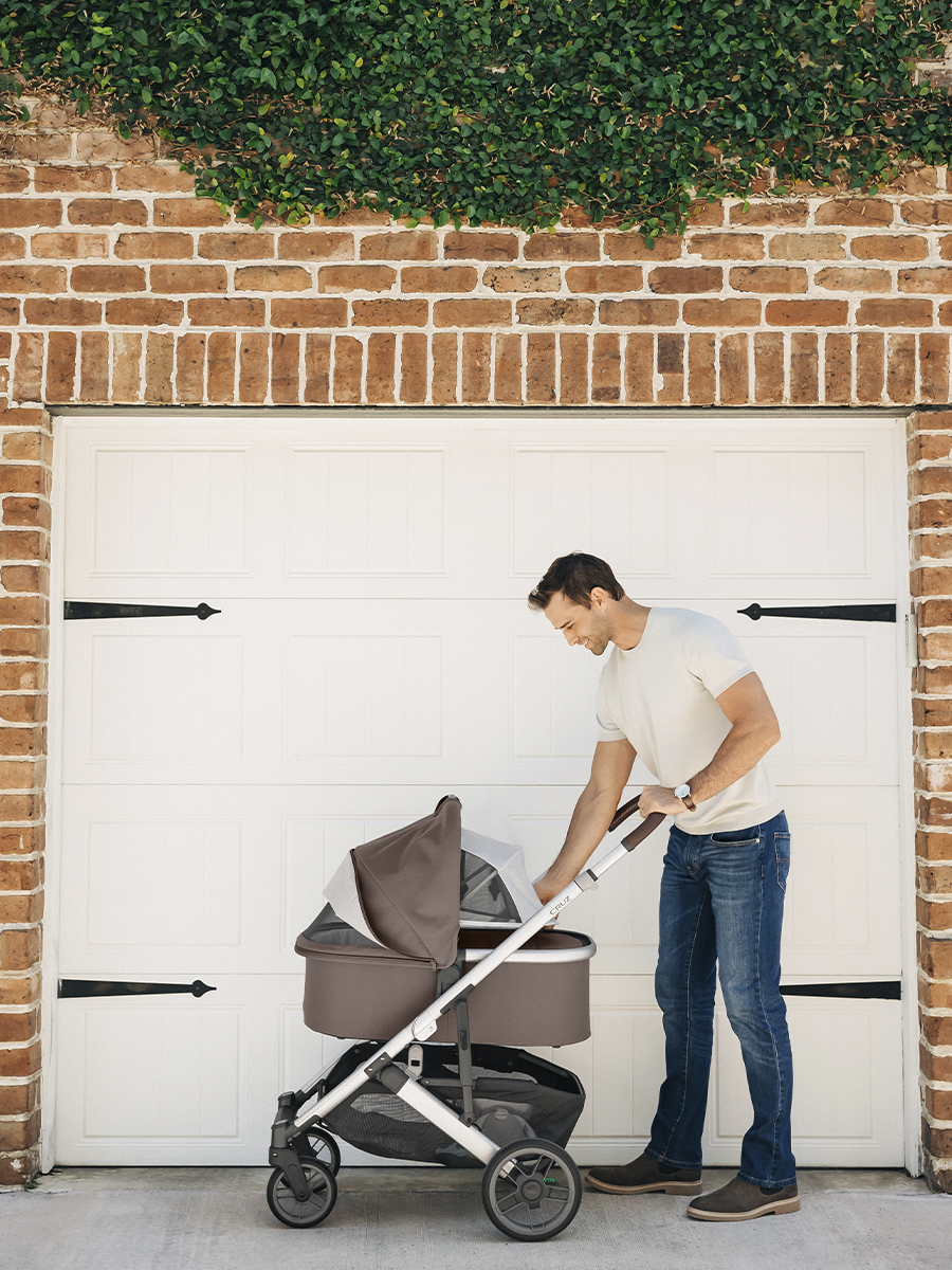 картинка Люлька для коляски UPPAbaby Cruz и Vista молочный шоколад