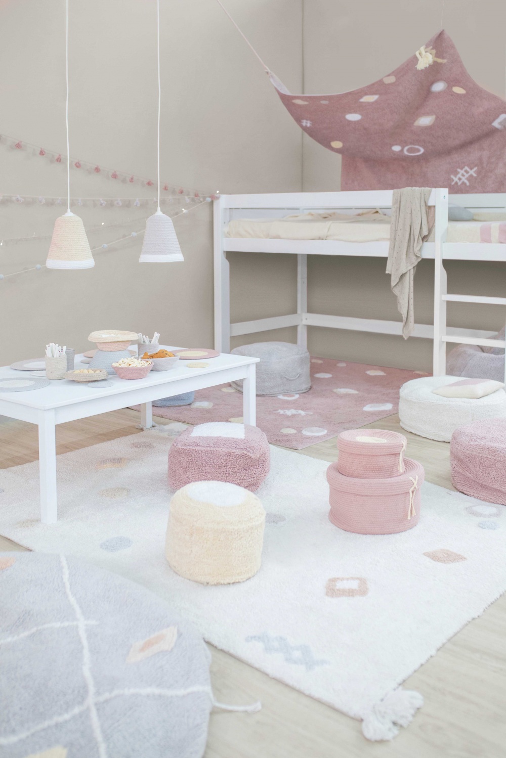 картинка Корзина Коробка Конфет винтажный нюдовый 20*30