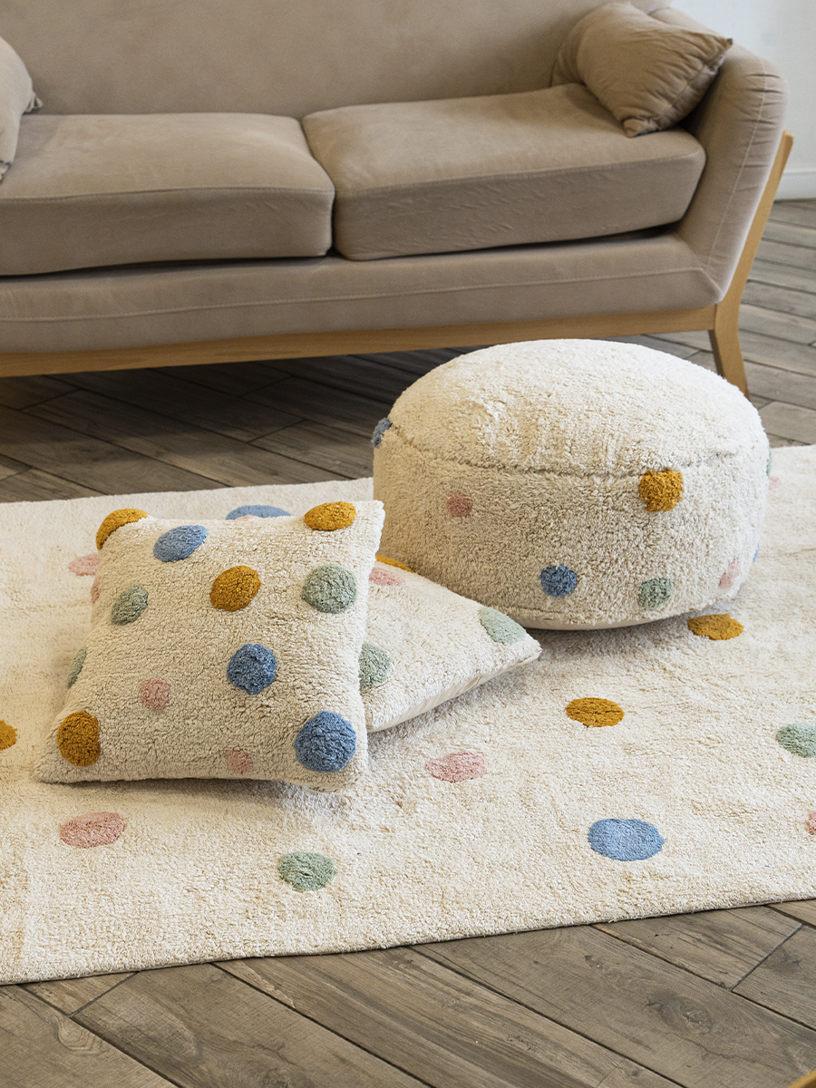 картинка Подушка декоративная Lillaland Lovely Dots 40x40